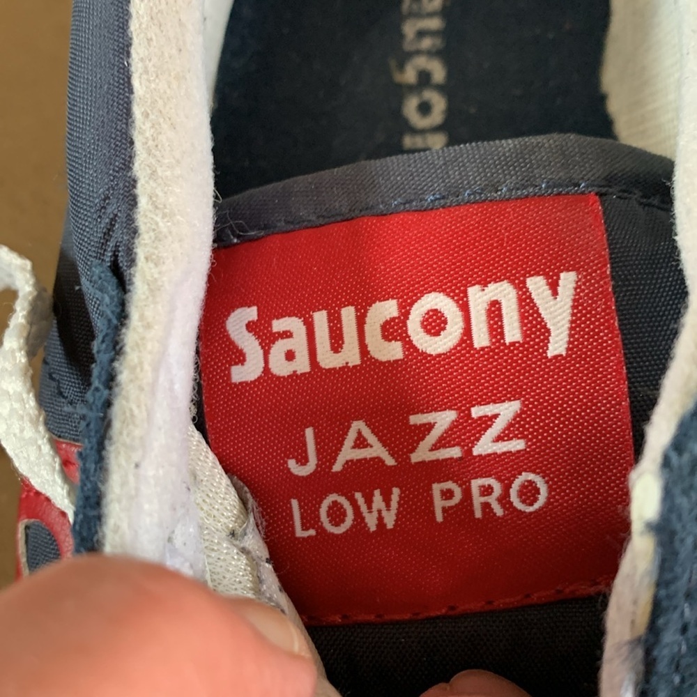 Saucony sz 7(M) 9 (W)Jazz Low Pro blue and red sneakers - Picture 9 of 13